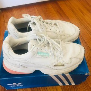 Like New Original Adidas Falcon W